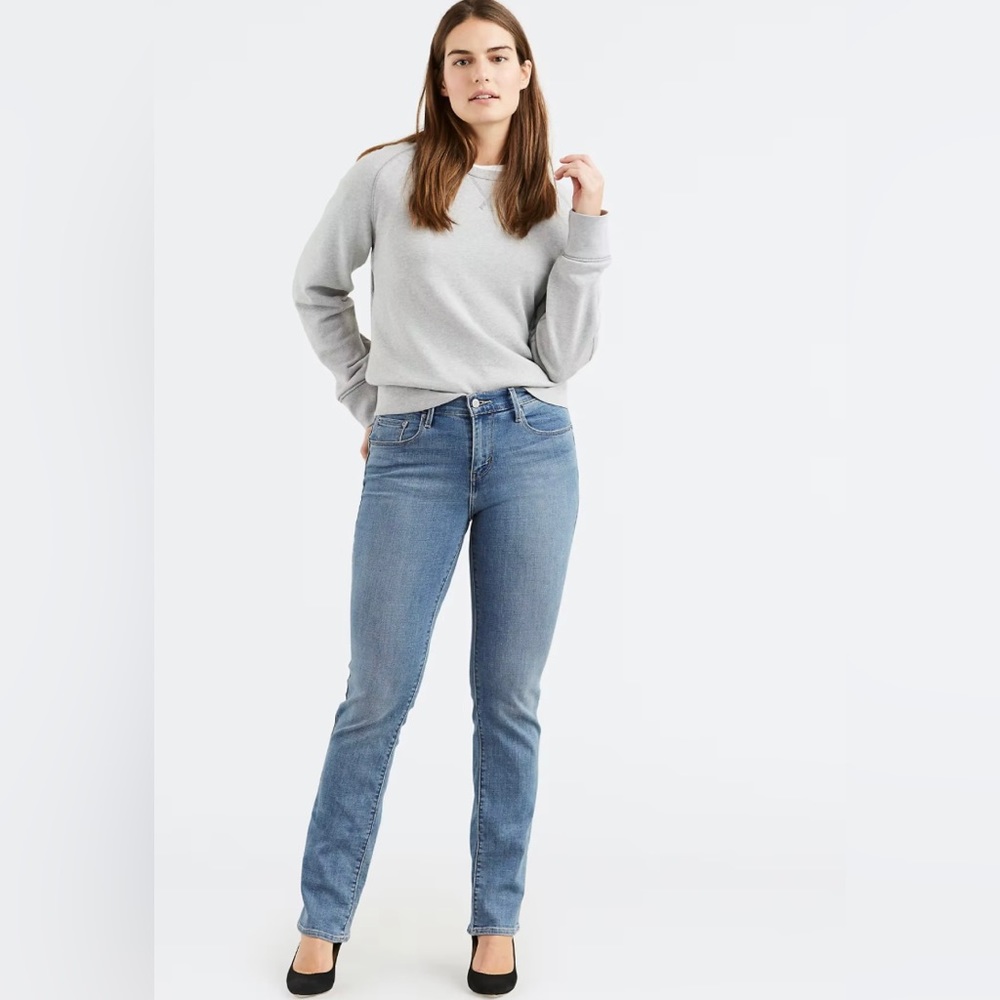 Levi’s 505 Stretchable fabric size 10. Boot cut.